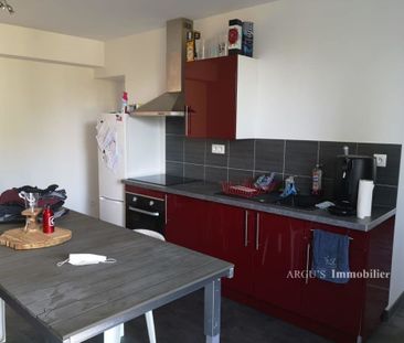 Location Appartement 2 pièces 55m² - Photo 3