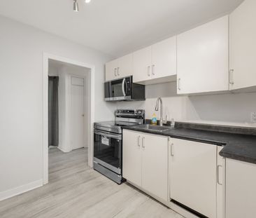 For Lease - 708 Carnegie Avenue Unit# Upper, Oshawa, Ontario - Photo 1