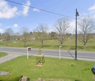 The Common, Cranleigh, GU6 - Photo 5