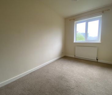 4 bedroom detached house to rent - Photo 5