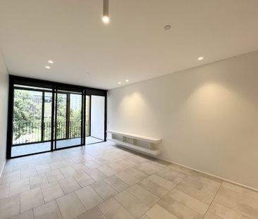 Modern One Bedroom Apartment in Prime Central Park - Bills included - Photo 1