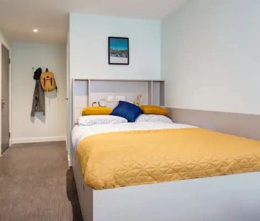 6 Bed Standard Ensuite (Superior View) - Photo 4