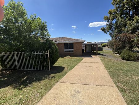 2/38 Links Ave, Tamworth - Photo 3