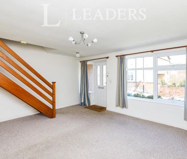 3 bedroom house to rent The Square, Mickleover, DE3 - Photo 3