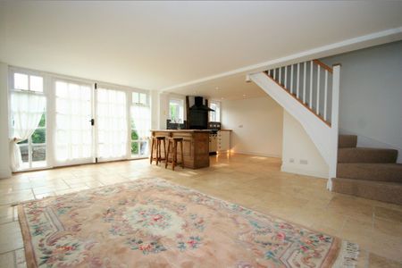 1 bedroom barn conversion to rent - Photo 4