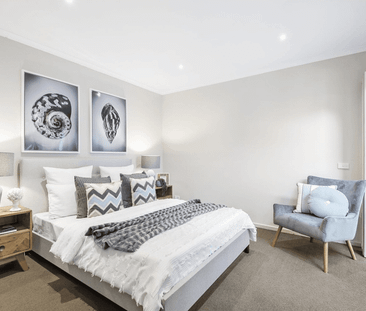 MODERN DELIGHT IN METRO VILLAGE!! - Photo 2