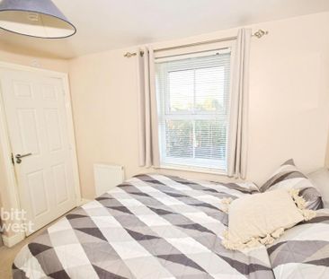 1 bedroom in a house share to rent - Photo 6