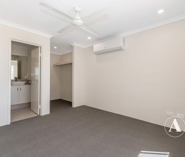 BRAND NEW DUPLEX LIVING | STYLISH 3x2 NEAR TUCKEY COVE - Photo 3