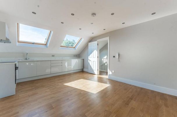 1 bedroom flat to rent - Photo 1