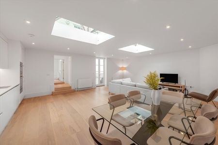A modern 4 bedroom flat to rent in Marylebone W1 - Photo 2