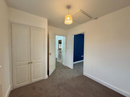 3 bedroom terraced house to rent - Photo 4