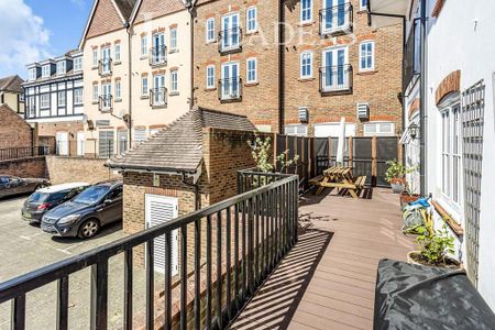 2 bedroom flat to rent - Photo 2