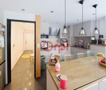 Location Appartement 4 pièces Meublé 90m² ST LAURENT DU VAR 06700 - Photo 4