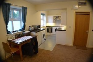 1 Bed Flat, Woodhouse Street, LS6 - Photo 3