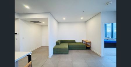 Modern, Harbour Bridge Views, Furnished - Photo 3