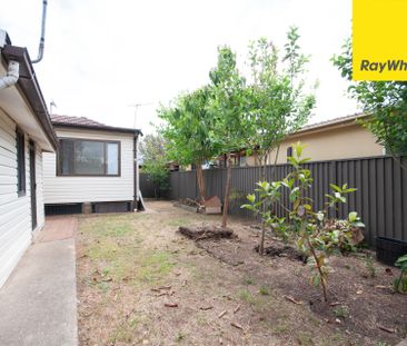 NEAT & TIDY FAMILY HOME - Photo 6