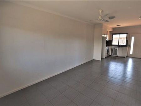 9/8 Beacon Close, 6722, South Hedland Wa - Photo 2