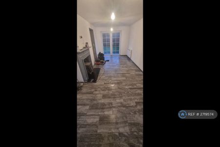 2 bedroom terraced house to rent - Photo 4