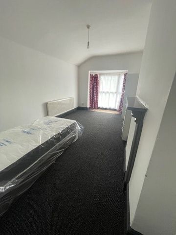 Room in a Shared House, Gillott Road, B16 - Photo 4