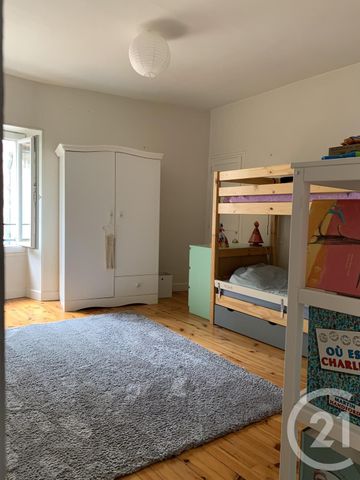 Location Maison 5 pièces 140m² SOUILLAC 46200 - Photo 4