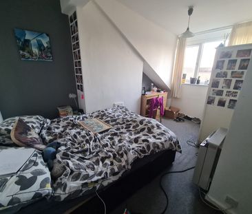 4 Bed - 32 Beechwood Mount, Burley, Leeds - LS4 2NQ - Student - Photo 2