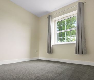 Champs Sur Marne, Bristol, Gloucestershire, BS32 9BL - Photo 4