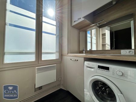 Location Appartement 3 pièces 72m² NIORT 79000 - Photo 2