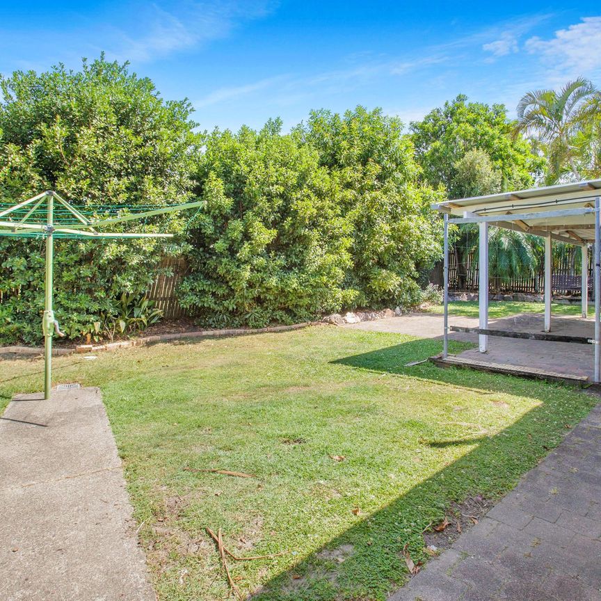 Character Family Home in Central Maroochydore Location&excl; - Photo 1