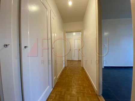 Renovated 3.5 room apartment with balcony opposite the Vermont park - Foto 5
