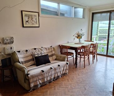 5-bedroom shared house, Markham Ave - Photo 1