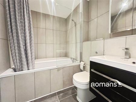 2 bedroom flat to rent - Photo 5