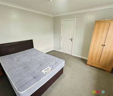 Manor Drive - Photo 4