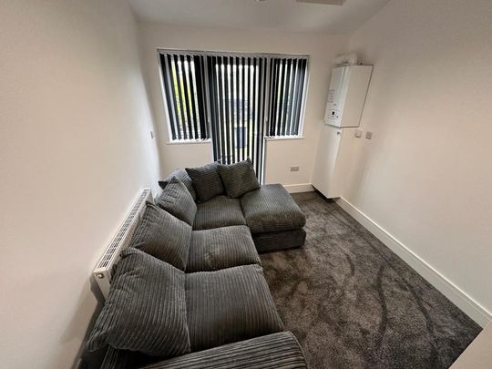 6 bedroom terraced house to rent - Photo 1