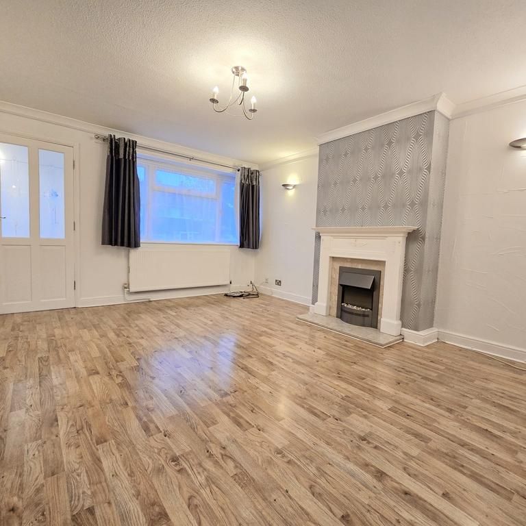 3 bedroom terraced house to rent - Photo 1