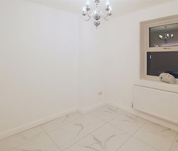 2-4 Thornton Lodge Road, Huddersfield - Photo 2