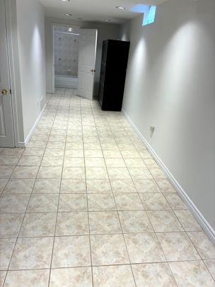 For Lease - 37 Depeuter Crescent, Bradford West Gwillimbury, Ontario - Photo 1