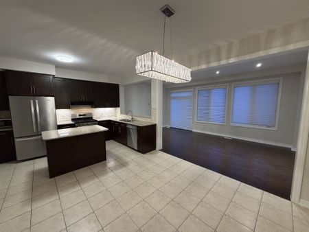 For Lease - 30 Whitmer Street, Milton, Ontario - Photo 5