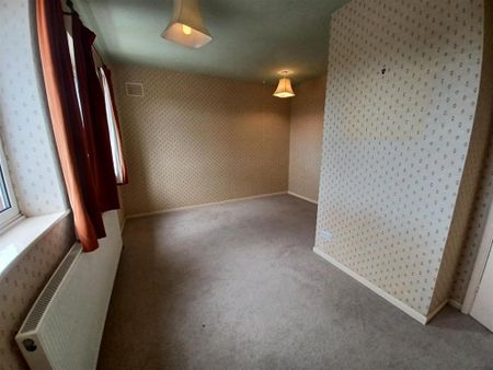 4 bedroom detached house to rent - Photo 4