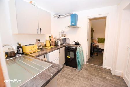 1 bedroom flat to rent - Photo 3