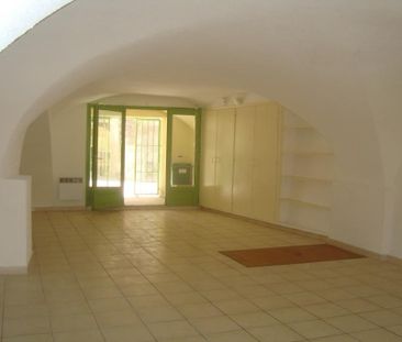 Location Appartement 1 pièce 76m² ANIANE 34150 - Photo 2