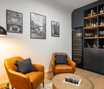 Spacious, Sun-Drenched Family Home in Peaceful Northbridge - Photo 3