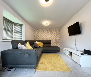 3 bedroom detached house to rent - Photo 3