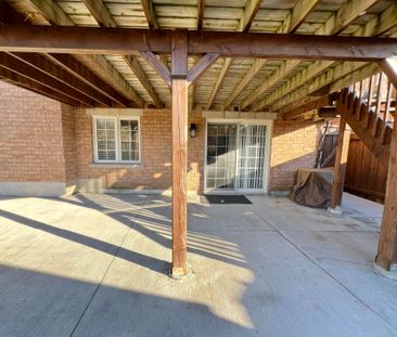 For Lease - 48 Bernbridge Road, Markham, Ontario - Photo 2