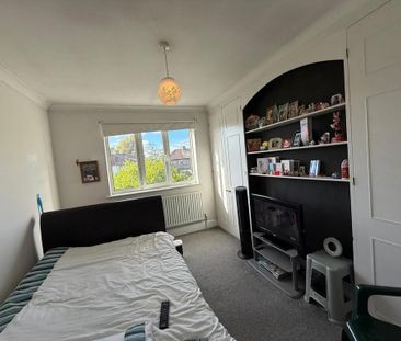 3 bedroom semi-detached house to rent - Photo 5