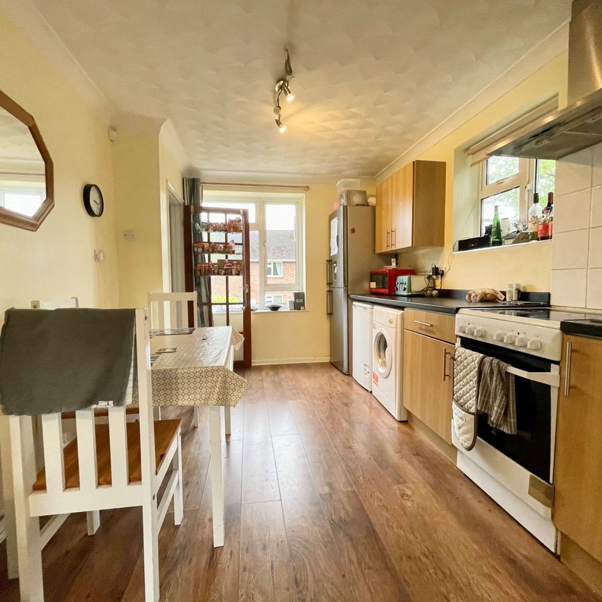 1 bedroom room to rent Calthorpe Road, Norwich - Photo 1