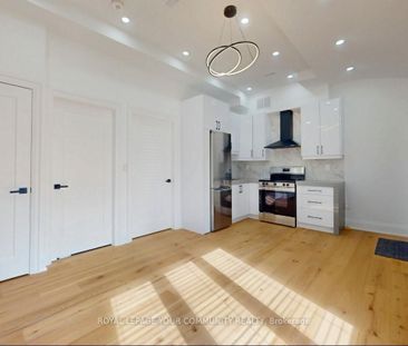 For Lease - 12 Kemano Street Unit# Unit 3, Aurora, Ontario - Photo 3