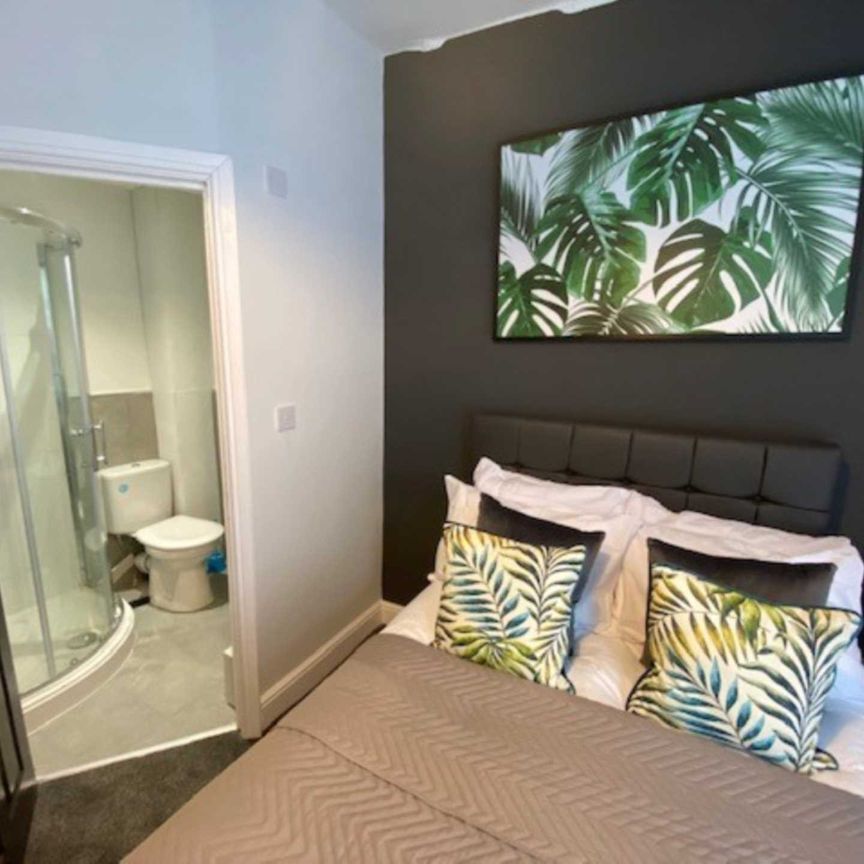 Keswick Grove, Salford - Photo 1