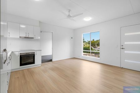 42 Avonmore Street, Edens Landing QLD 4207 - House For Rent | Domain - Photo 2