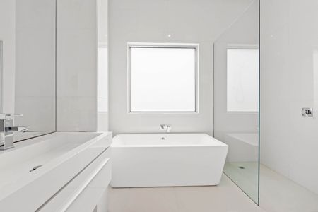 9 Wilson Street, Moonee Ponds VIC 3039 - Photo 2