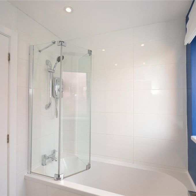 4 bedroom semi-detached house to rent - Photo 1